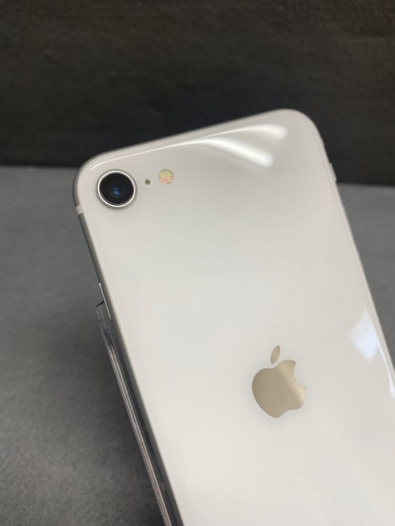 Ķ���� ������ SIM�ե꡼ iPhoneSE �裲���� 64GB �ۥ磻�ȿ�
