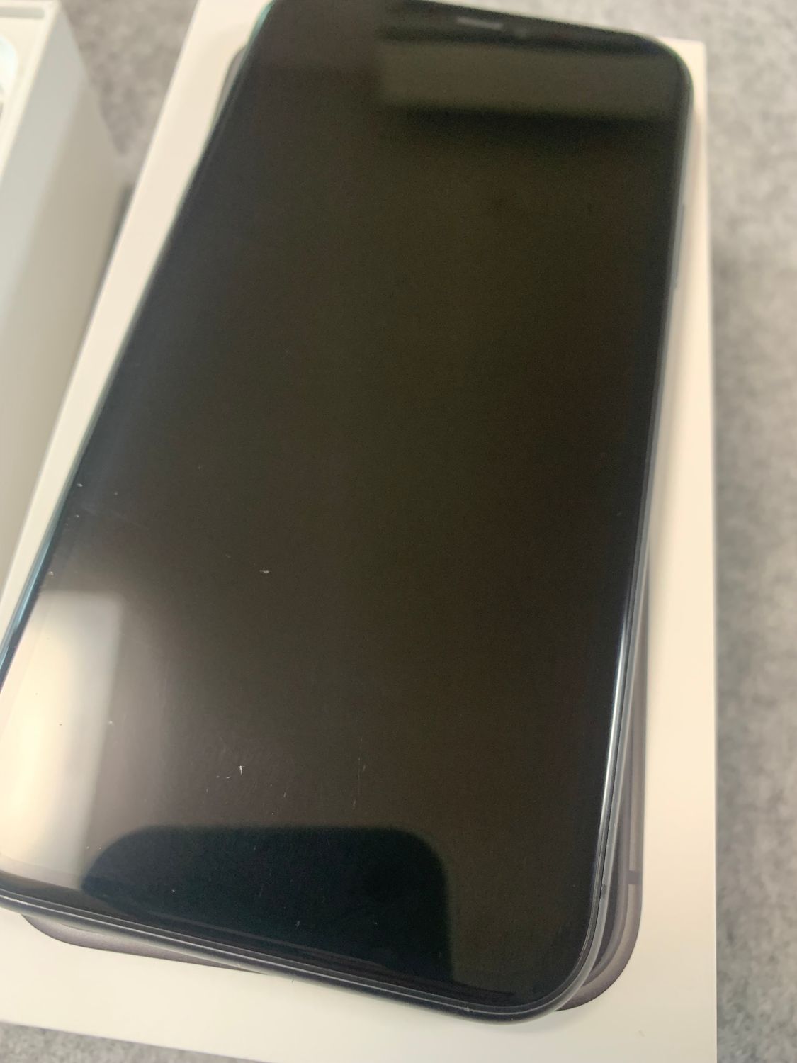 ムスビー｜美品 国内版 simフリー iPhone11 256GB ブラック色