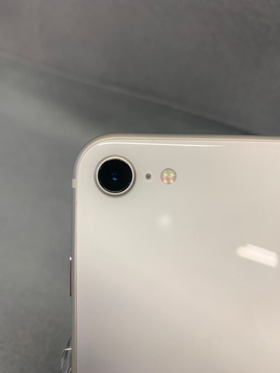 ���ʡ������ǡ�SIM�ե꡼��iPhone SE�軰���塡64GB���������饤�ȿ�