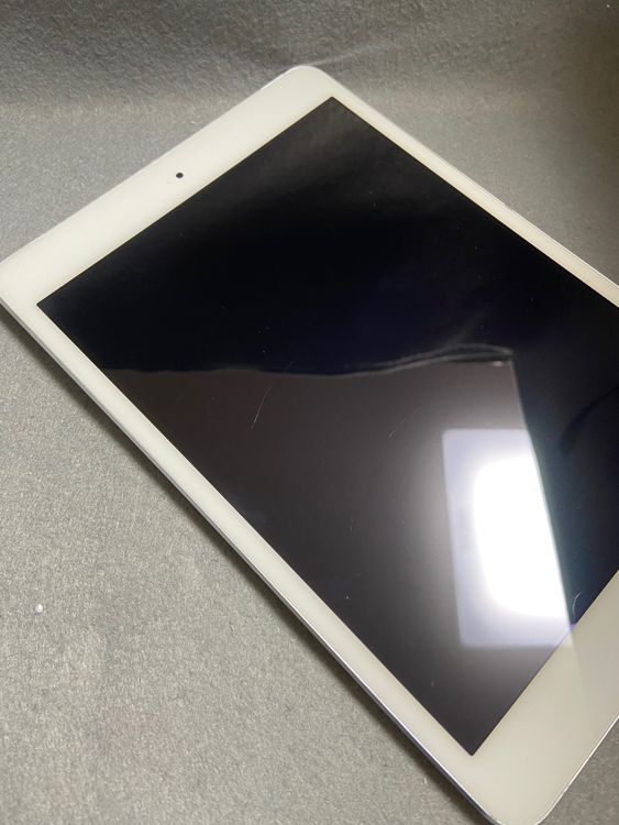 ������� ������ SIM�ե꡼ iPad mini ��3���� 16GB Cellular ����С�