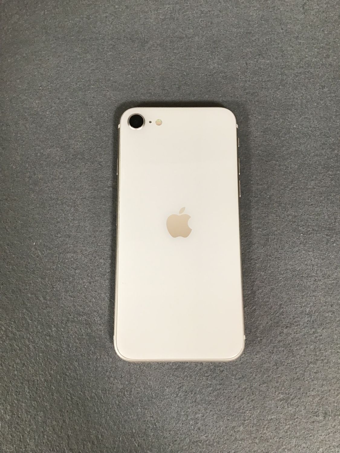 モ*)様 【美品】iPhone SE3 128GB スターライト ムスビー|美品 Appleストア版 SIMフリー iPhoneSE 第3世代