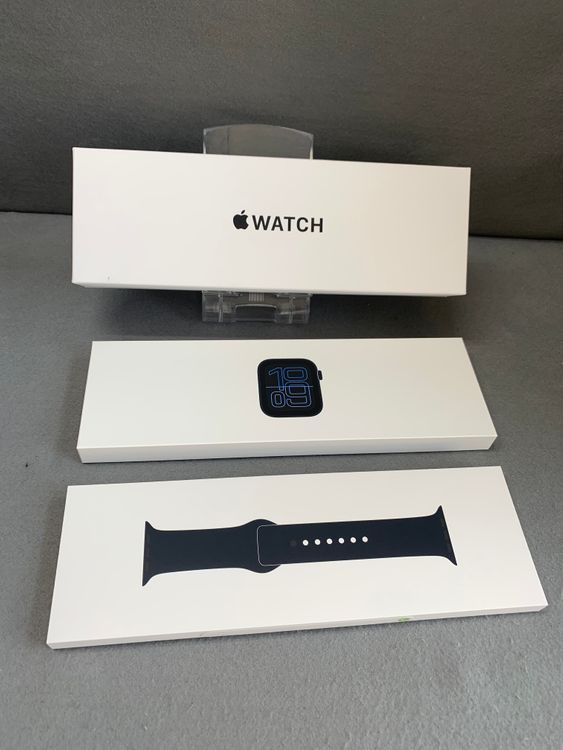 ����̤���� Apple Watch SE ��3���� GPS�� 40mm �ߥåɥʥ���