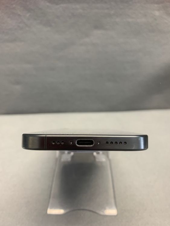 ���ʡ������ǡ�SIM�ե꡼��iPhone15 Pro 256GB �֥�å������˥��࿧