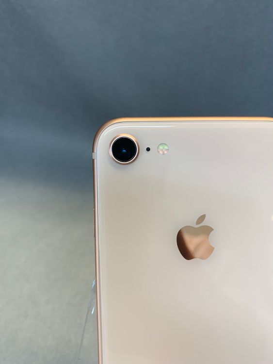 ���ʡ������ǡ�SIM�ե꡼��iPhone 8�� 64GB ������ɿ�