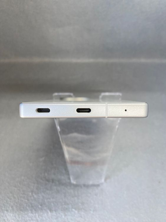 Ķ���� ������ SIM�ե꡼ A401SH AQUOS R9 256GB �ۥ磻�ȿ�