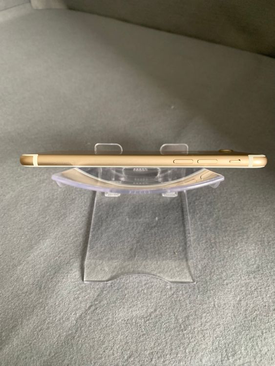 ���ʡ������ǡ�SIM�ե꡼��iPhone7 128GB ������ɿ�