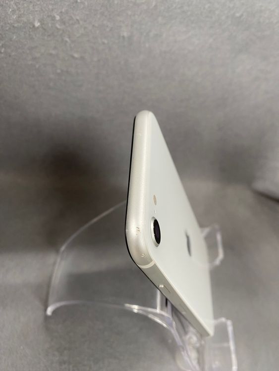 ���ʡ������ǡ�SIM�ե꡼��iPhoneSE �裲���� 64GB �ۥ磻�ȿ�