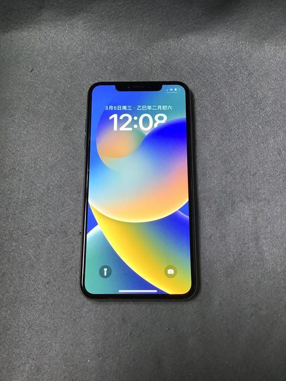 iPhone Xs Max 遊ばせ 64GB ゴールド SIMロック解除済 中古品 