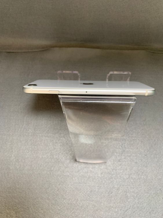 Ķ���� ������ SIM�ե꡼ iPhoneSE �������� 128GB �ۥ磻�ȿ�