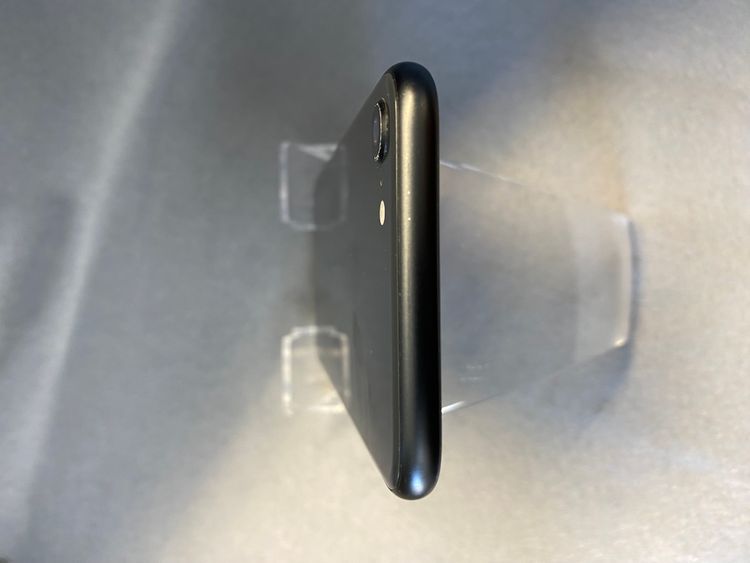 ���ʡ������ǡ�SIM�ե꡼��iPhoneSE �������� 64GB �֥�å� ��