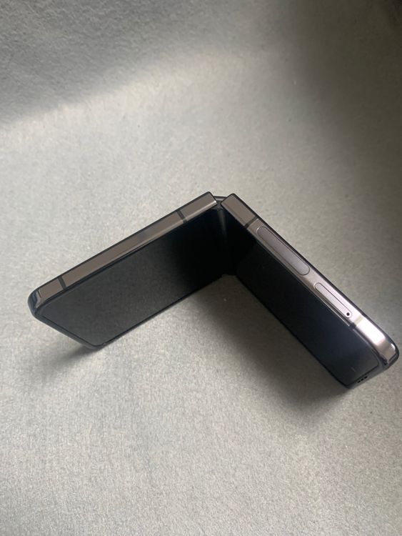   SIMե꡼ Samsung Galaxy Z Flip5 256GB եȿ