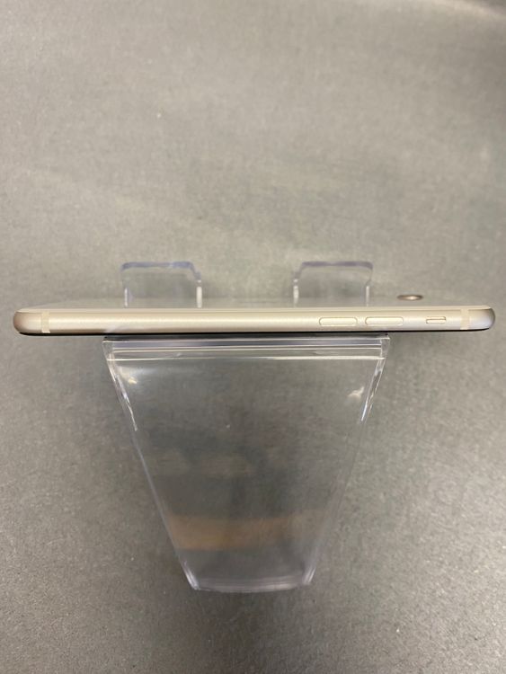 ���ʡ������ǡ�SIM�ե꡼��iPhoneSE �裳���� 64GB �������饤�ȿ�
