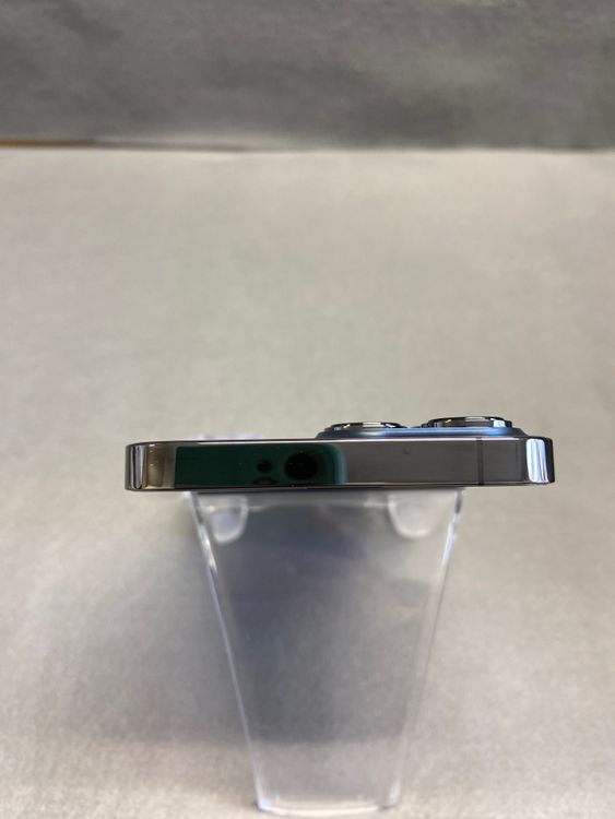 Ķ���ʡ������ǡ�SIM�ե꡼��iPhone13 Pro 256GB ����ե����ȿ�