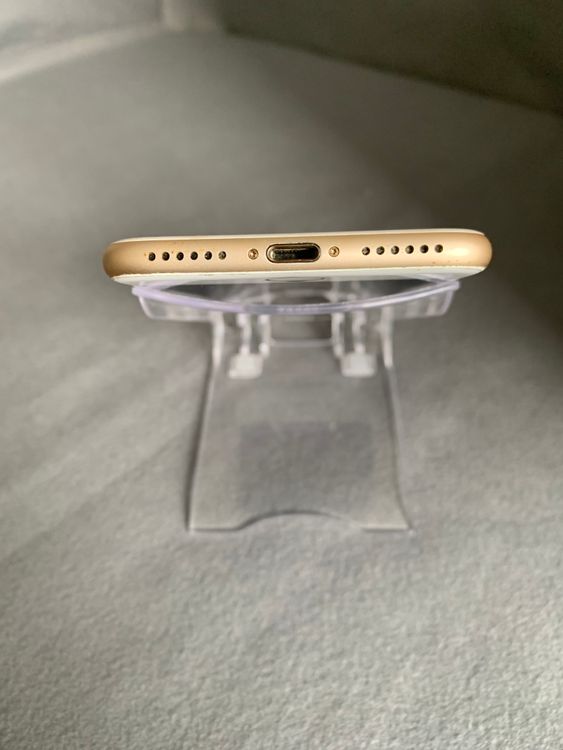 ���ʡ������ǡ�SIM�ե꡼��iPhone7 128GB ������ɿ�