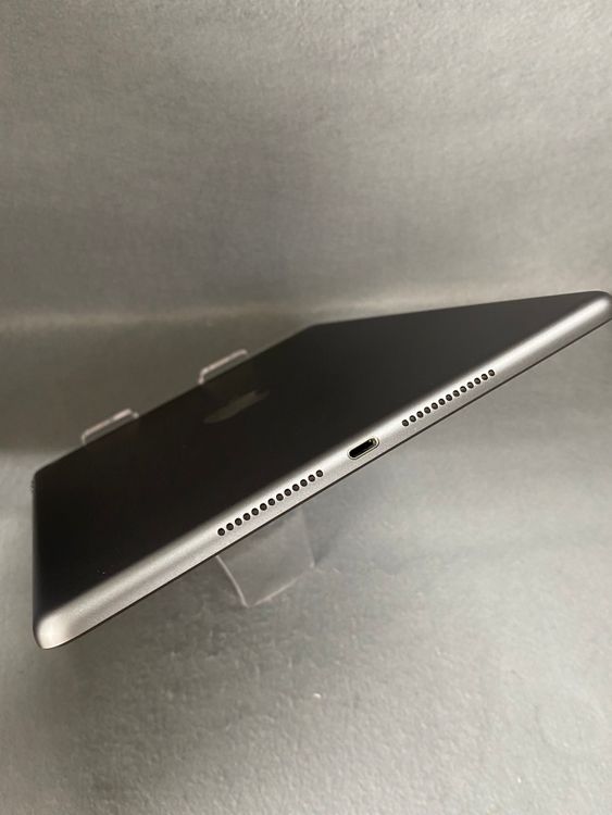 ���� ������ Wi-Fi�� iPad ��9���� 64GB ���ڡ������쥤��