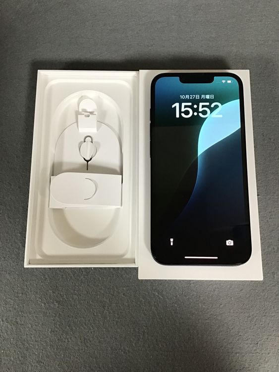 超美品 国内版 SIMフリー iPhone 16e  128GB ブラック色