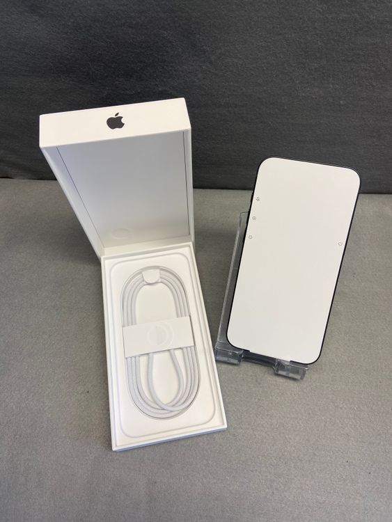 ����̤���� Apple���ȥ��� SIM�ե꡼ iPhone17e 256GB �֥�å���