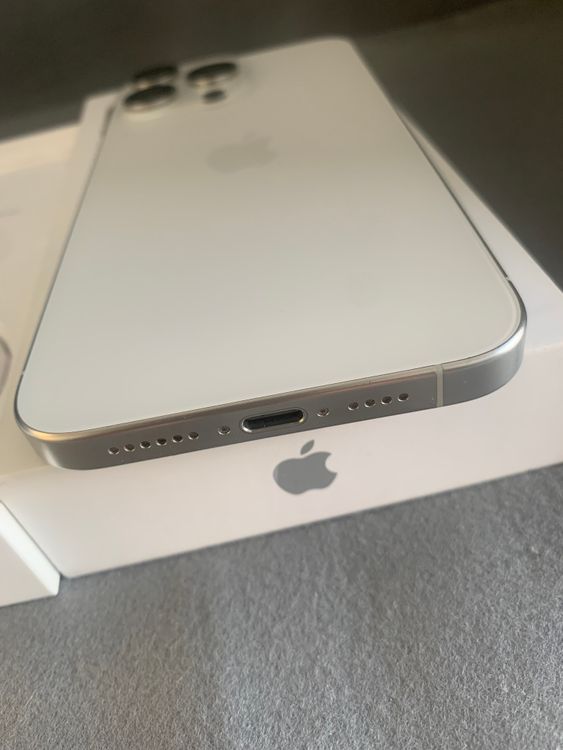 Ķ���ʡ������ǡ�sim�ե꡼��iPhone15  Pro max 256GB