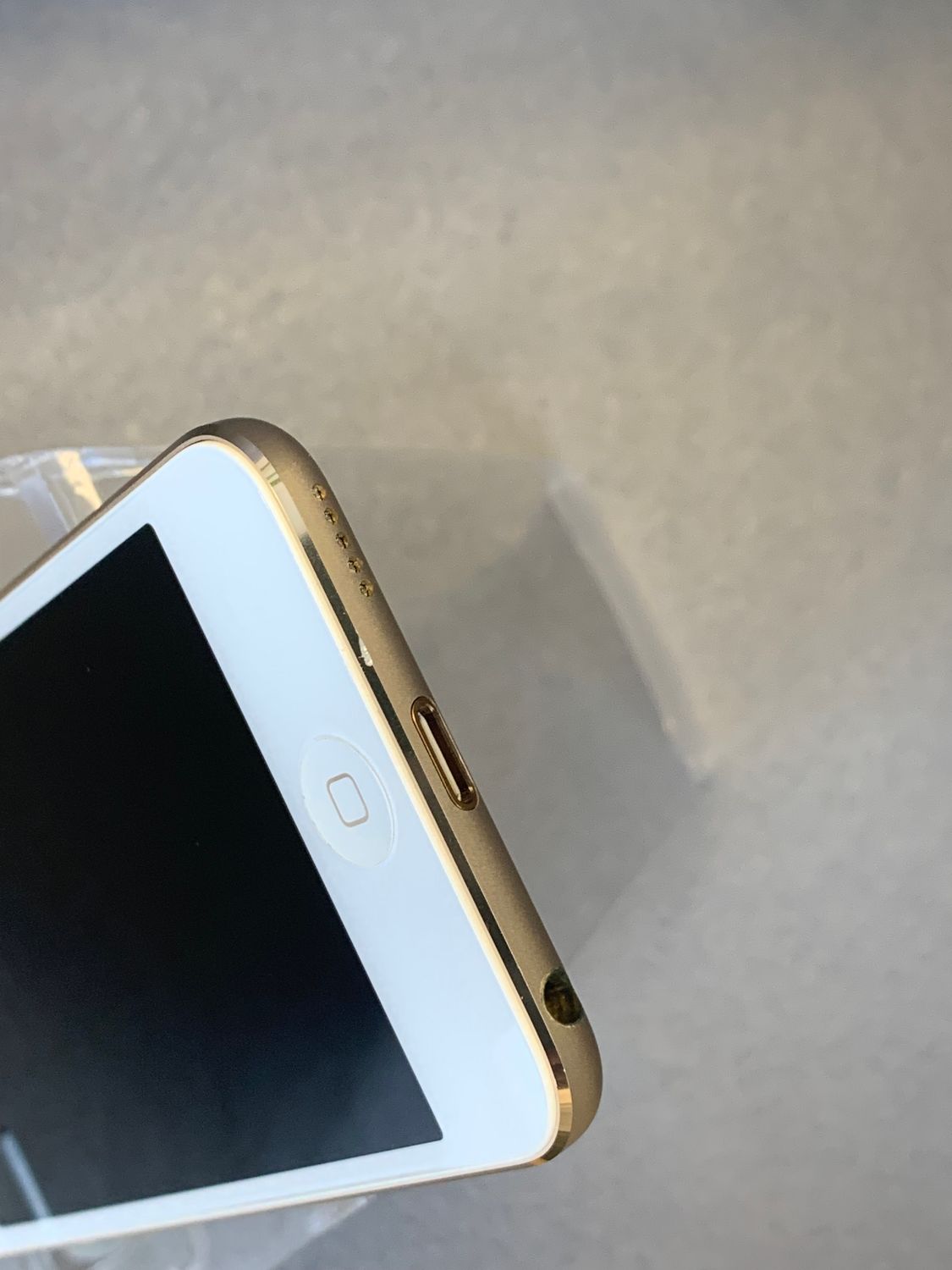 ムスビー｜超美品 iPod touch(第6世代) 128GB ゴールド色【 スマート