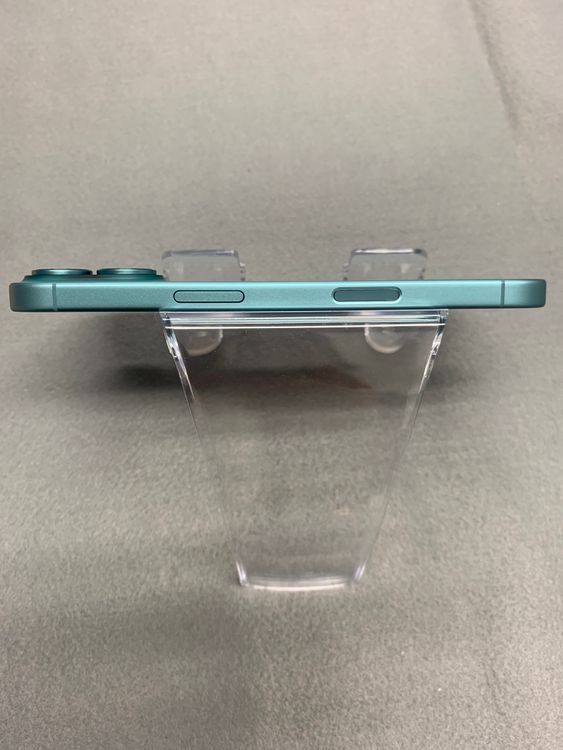 Ķ���ʡ������ǡ�sim�ե꡼��iPhone16 128GB �Хåƥ꡼100%