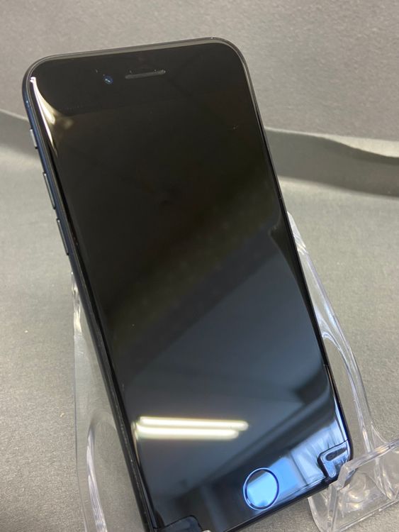 ���ʡ������ǡ�SIM�ե꡼��iPhoneSE �裲���� 128GB �֥�å���