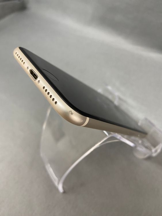 ���ʡ������ǡ�SIM�ե꡼��iPhoneSE ��3���� 64GB���������饤�ȿ�