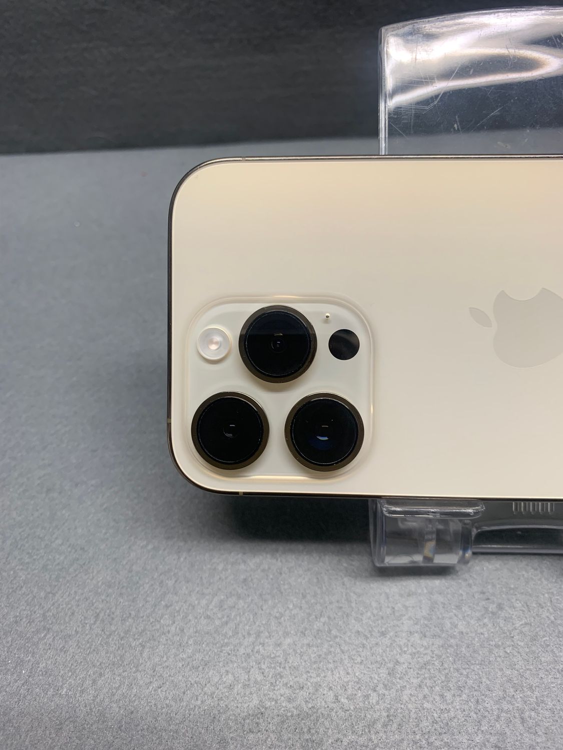 ムスビー｜超美品 国内版 SIMフリー iPhone14 Pro 128GB ゴールド色