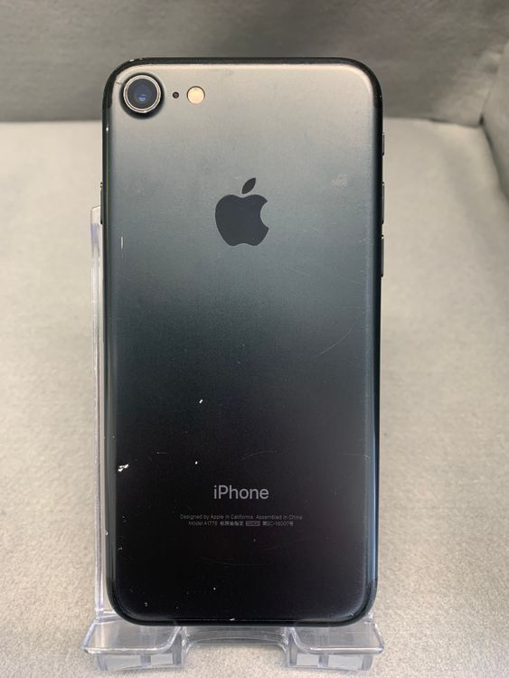 ����ʡ������ǡ�SIM�ե꡼��iPhone7 128GB �֥�å���