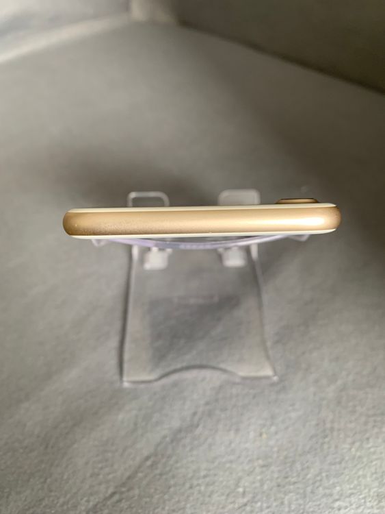 ���ʡ������ǡ�SIM�ե꡼��iPhone7 128GB ������ɿ�