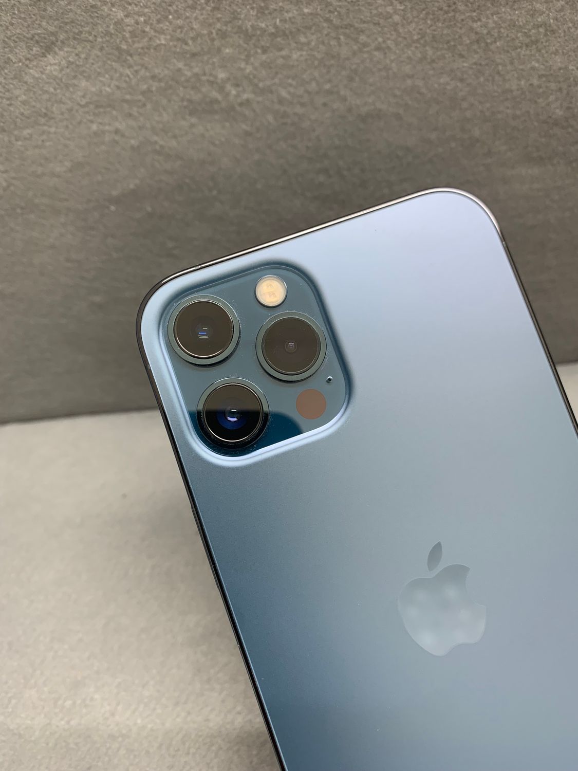 美品iPhone12proMax パシフィックブルー 256GB SIMフリー ムスビー｜美品 国内版 SIMフリー iPhone12 Pro Max 256GB