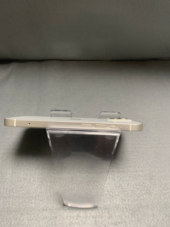 美品 国内版 SIMフリー iPhone13 128GB スターライト色