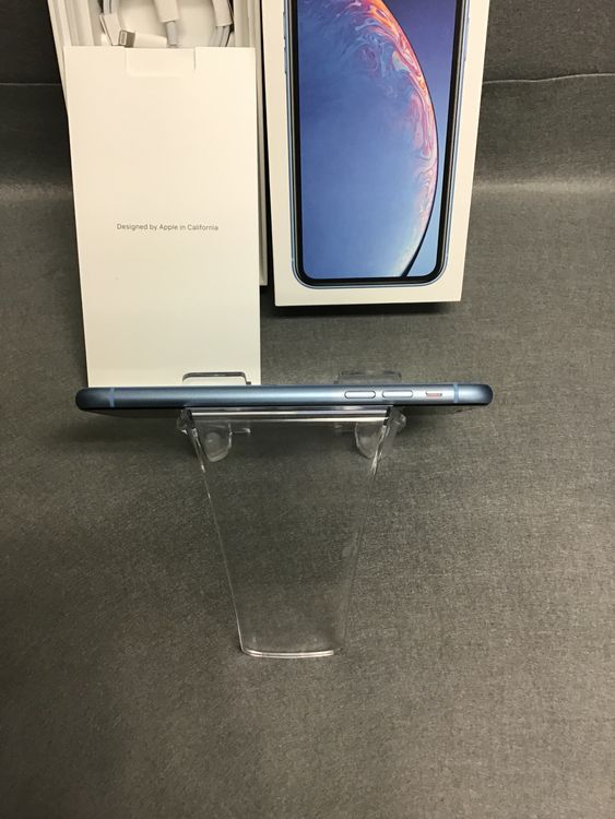 ���� ������ SIM�ե꡼iPhoneXR  64GB �֥롼��