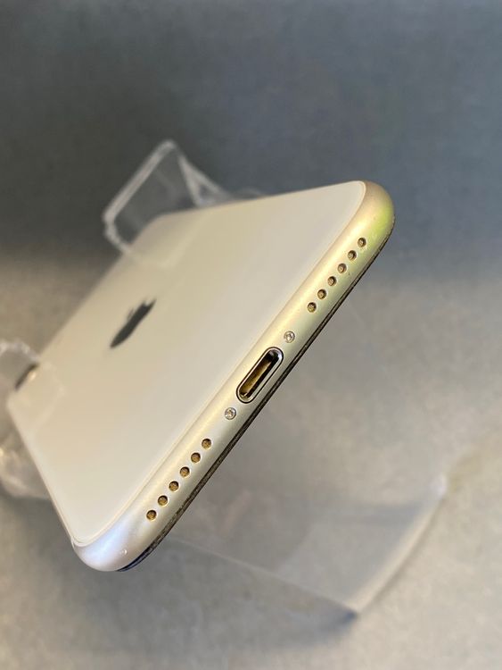 Ķ���ʡ������ǡ�SIM�ե꡼��iPhoneSE �軰���� 64GB���������饤�ȿ�