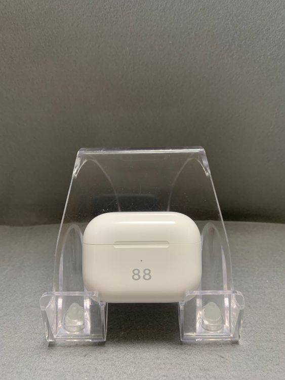 ���������� AirPods Pro ��2���� Lightning���Ÿ�