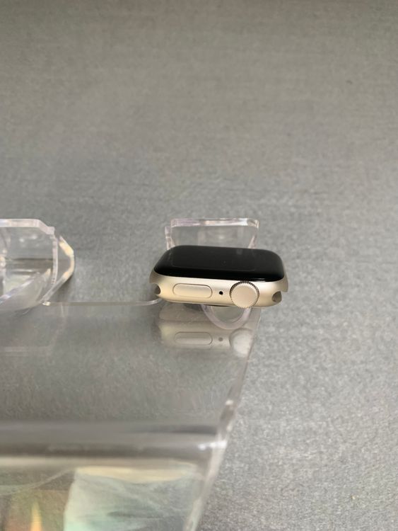 Ķ Apple Watch SE 2 GPS 32GB 40mm