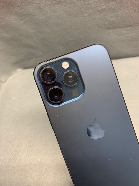 ���� Apple���ȥ��ǡ�iPhone15 Pro Max 256GB �֥롼�����˥��࿧