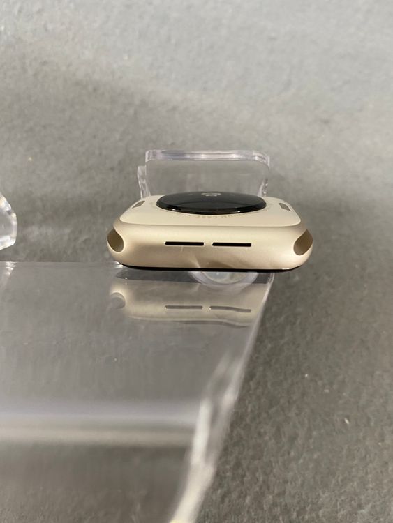�ۤ�̤���� Apple Watch SE ��3���� 64GB Cellular��ǥ� 40mm