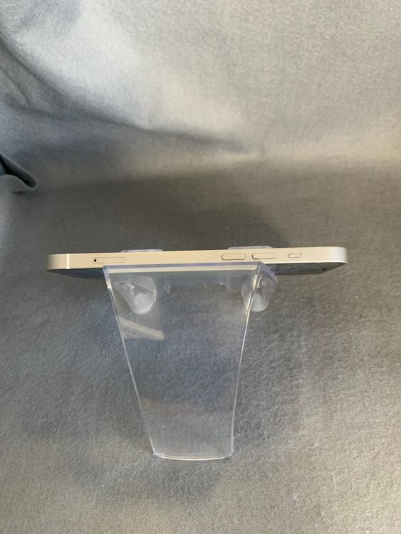 ���ʡ������ǡ�SIM�ե꡼��iPhone12 128GB �ۥ磻�ȿ�