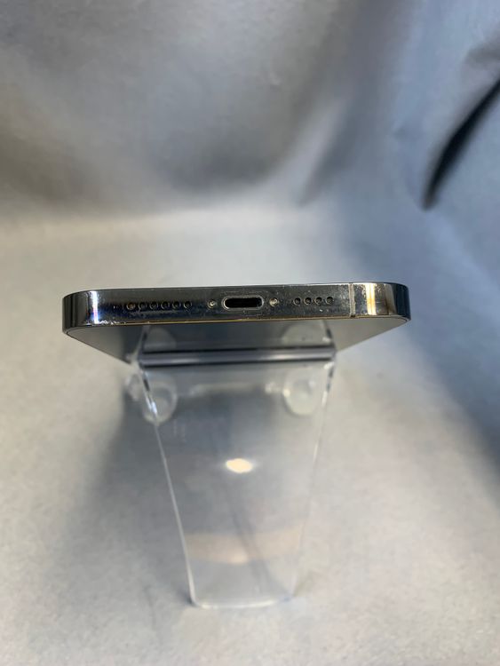 ���ʡ������ǡ�SIM�ե꡼��iPhone13 Pro Max�� 256GB ����ե����ȿ�