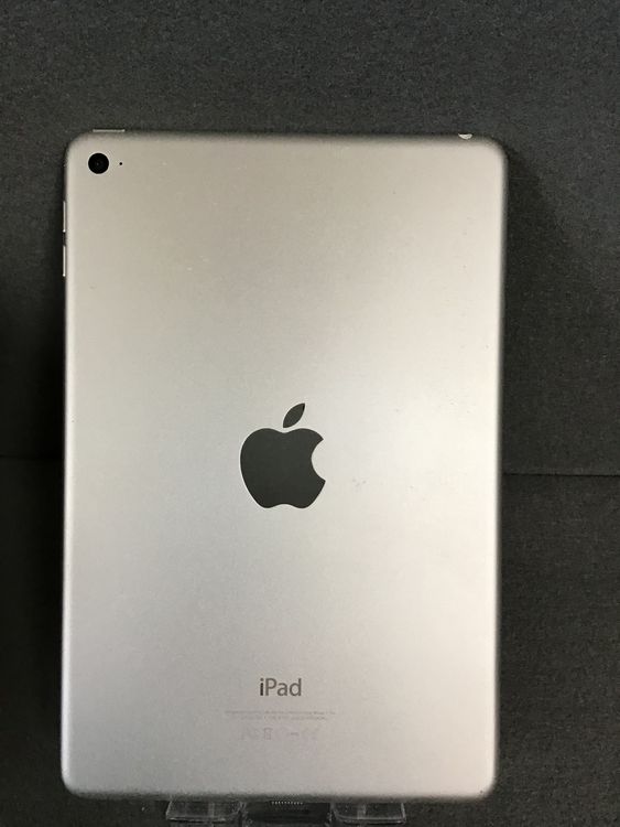   iPad mini 4 64GB WiFi С