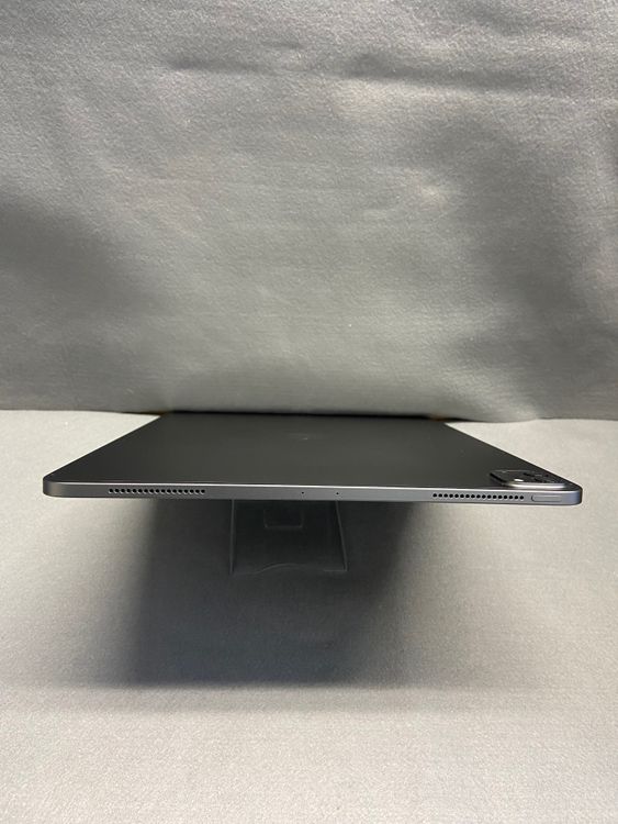 ���� iPad Pro 12.9����� ��4���� 128GB  Wi-Fi�� ���ڡ������쥤��