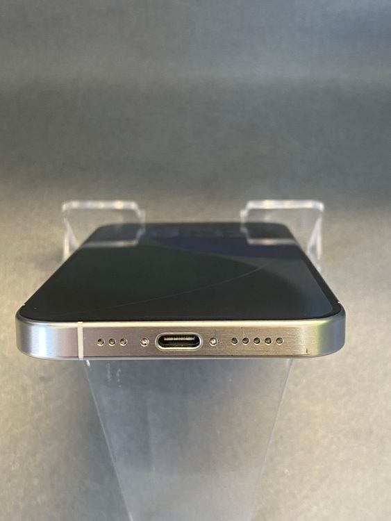 Ķ���ʡ������ǡ�SIM�ե꡼��iPhone15 Pro 256GB �ۥ磻�ȥ����˥��࿧