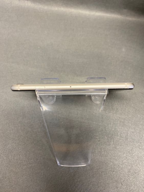 ���ʡ������ǡ�SIM�ե꡼��iPhoneSE �裳���� 64GB �������饤�ȿ�