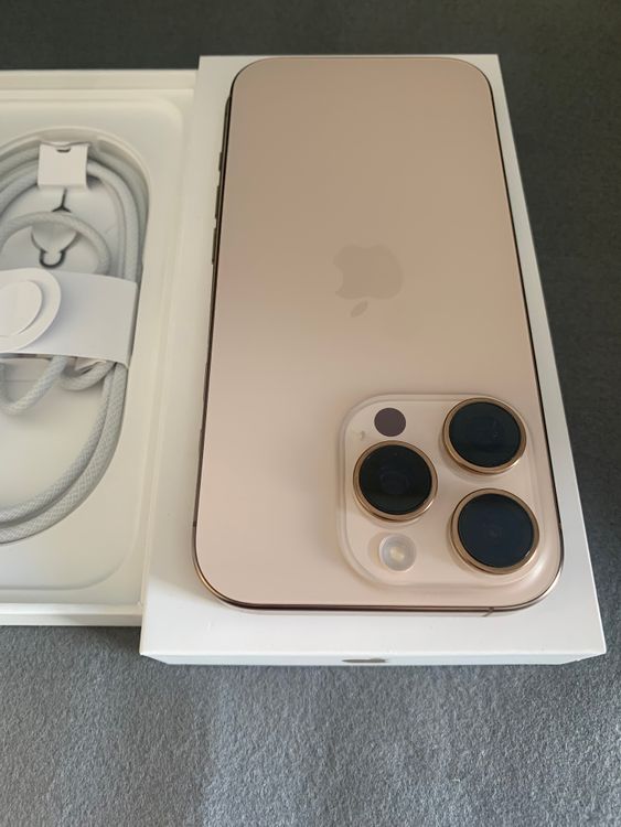 Ķ���ʡ������ǡ�sim�ե꡼��iPhone16  Pro 128GB �ǥ����ȥ����˥���