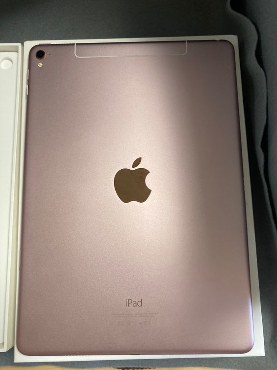 ĶʡǡSIMե꡼iPad Pro 9.7128GB wifiǥ롡ԥ󥯿
