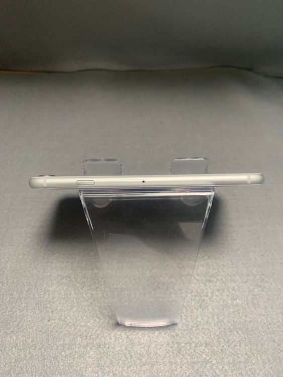   SIMե꡼ iPhone8 64GB С