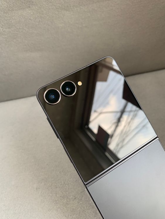 Ķ���� ������ SIM�ե꡼ Galaxy Z Flip7 256GB �����åȥ֥�å���