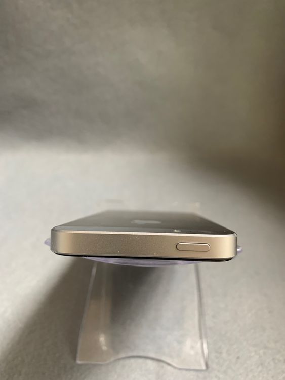   SIMե꡼ iPhoneSE 1 32GB ڡ쥤