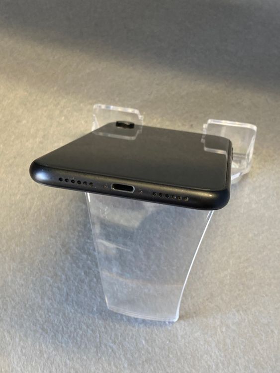 ���ʡ������ǡ�SIM�ե꡼��iPhoneXR 64GB �֥�å���