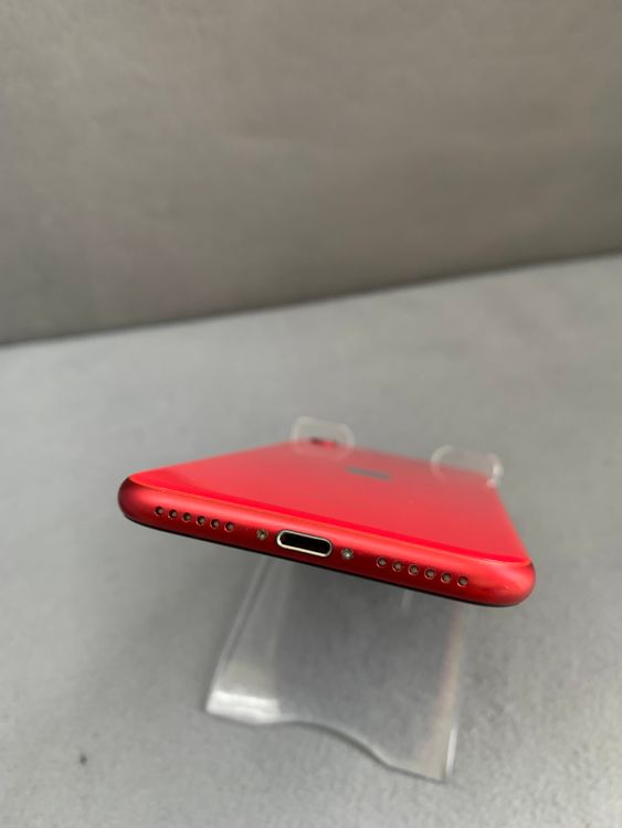 ���� Apple���ȥ��� SIM�ե꡼ iPhoneSE �裲���� 256GB ��åɿ�
